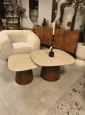 סט 2 שולחנות סלון בעיצוב מרובע עם קצוות מעוגלים ובסיס קונוס מעץ