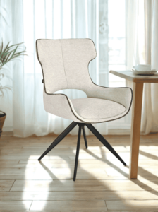 כיסא פינת אוכל מרופד בטקסטיל צבע שמנת