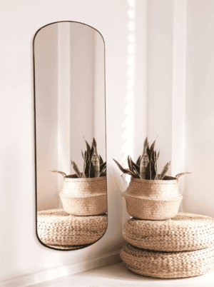 מראת גוף קפסולה מסגרת מתכת שחורה