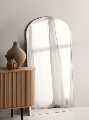 מראת גוף קשת רחבה מסגרת מתכת לבנה