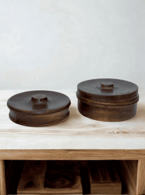 סט 2 קופסאות מעץ בגוון אגוז עם מכסה תואם