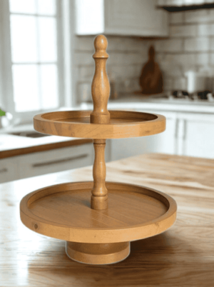 מעמד הגשה דו קומתי מעץ בגוון טבעי