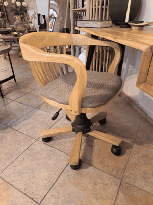 כיסא משרדי בסגנון רטרו - תמונה מתצוגה