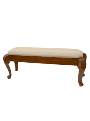 ספסל עץ בעיצוב רטרו