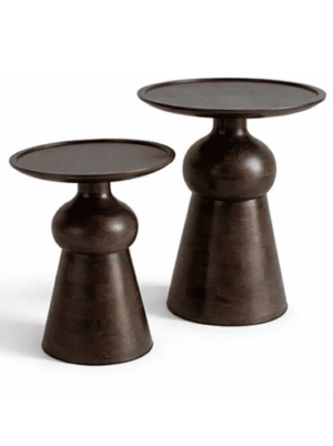 שולחן צד מעוצב מעץ בגוון אגוז