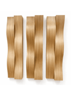 דקורציה לקיר סלון בעיצוב גלי מעץ ופורניר